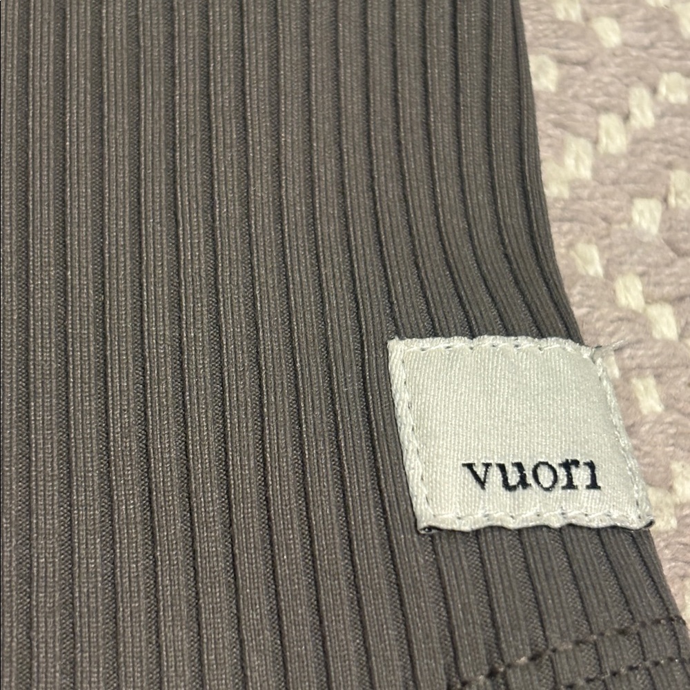 Vuori Rib Crop Tank - Picture 5 of 6